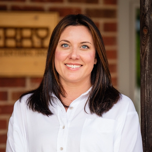 LESLIE BREWER